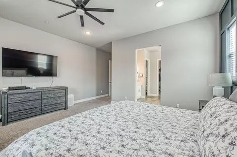 Bedroom - 585 Bloom Ln, Clovis, CA 93619 photo 4 of 6