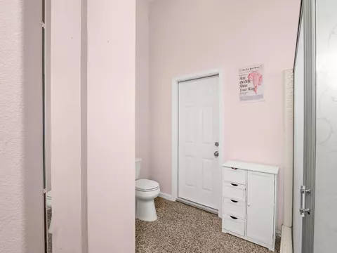 Bath - 1012 Fedora Ave, Clovis, CA 93612 photo 4 of 7
