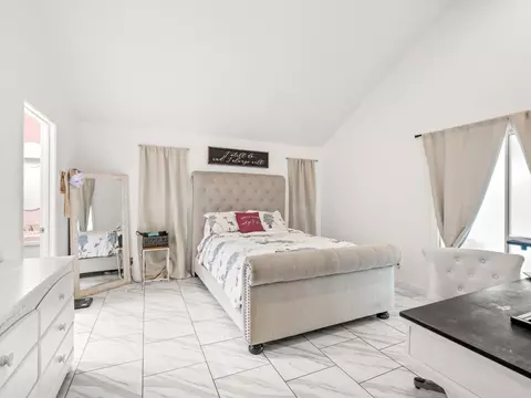 Bedroom - 1012 Fedora Ave, Clovis, CA 93612 photo 4 of 5