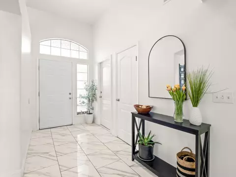Entry Way - 1012 Fedora Ave, Clovis, CA 93612 photo 3 of 4