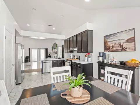 Kitchen - 1012 Fedora Ave, Clovis, CA 93612 photo 6 of 6