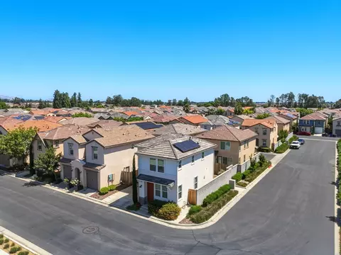 View/Area - 3714 Connected Pl, Clovis, CA 93619 photo 4 of 11
