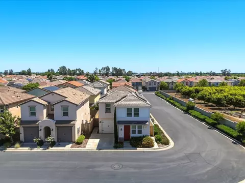 View/Area - 3714 Connected Pl, Clovis, CA 93619 photo 3 of 11