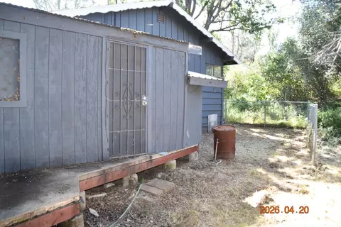 Exterior - 54016 Road 200, North Fork, CA 93643 photo 10 of 12