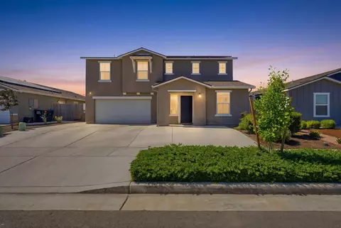 1033 E Loyola, Visalia, CA 93292