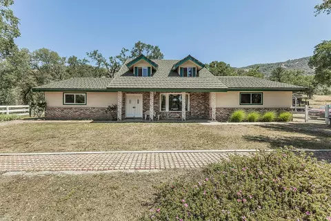 35477 Qualls Prather Rd, Auberry, CA 93602