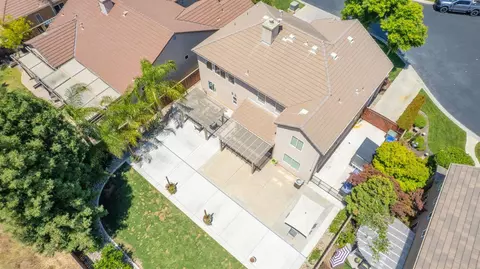 View/Area - 11079 E Mitchell Peak Way, Clovis, CA 93619 photo 2 of 5