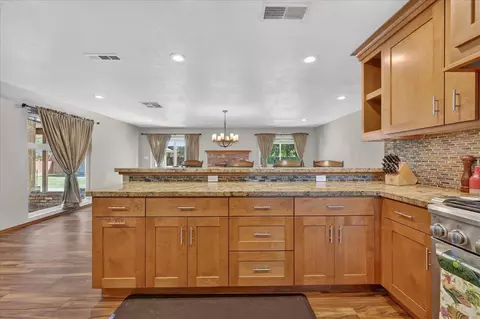 Kitchen - 1185 N Locan Ave, Clovis, CA 93619 photo 5 of 5