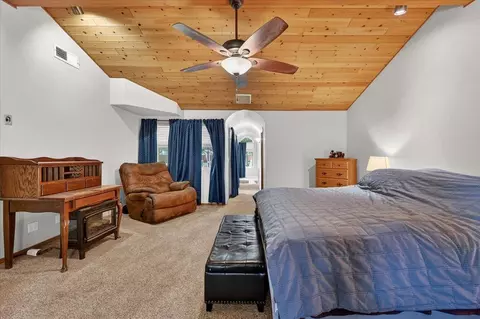 Bedroom - 1185 N Locan Ave, Clovis, CA 93619 photo 4 of 5