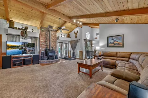 Living - 1185 N Locan Ave, Clovis, CA 93619 photo 3 of 4