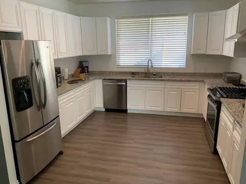Kitchen - 30455 Auberry Rd, Prather, CA 93651 photo 1 of 1