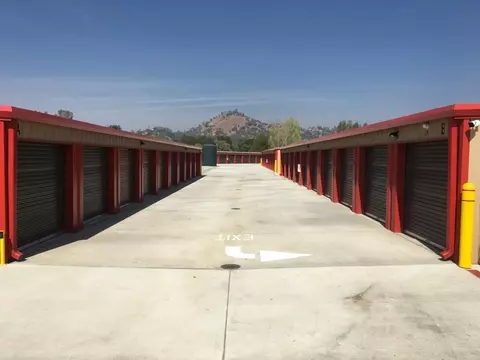 Exterior - 30455 Auberry Rd, Prather, CA 93651 photo 2 of 4