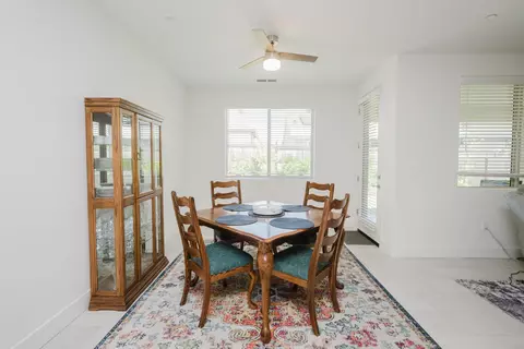 Dining - 4285 Monarch Pl, Madera, CA 93636 photo 2 of 3