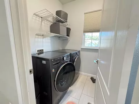 Other - 618 W Madrid Ln, Clovis, CA 93619 photo 4 of 5