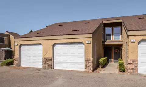 7166 N Fruit Ave #177, Fresno, CA 93711