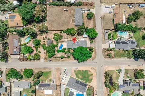 View/Area - 36358 Orange Grove Ave, Madera, CA 93636 photo 3 of 7
