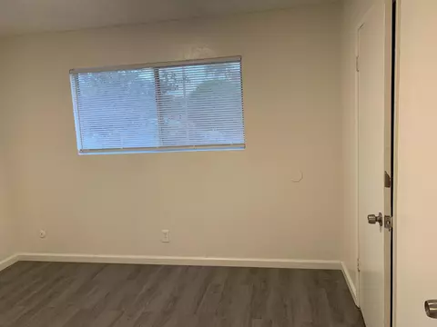 Bedroom - 446 N Maple Ave, Fresno, CA 93702 photo 3 of 12