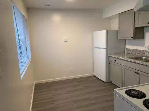 Kitchen - 446 N Maple Ave, Fresno, CA 93702 photo 2 of 4