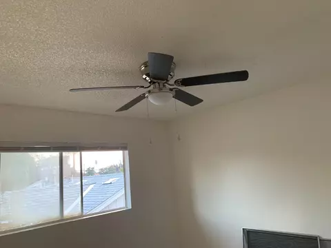 Bedroom - 446 N Maple Ave, Fresno, CA 93702 photo 1 of 12