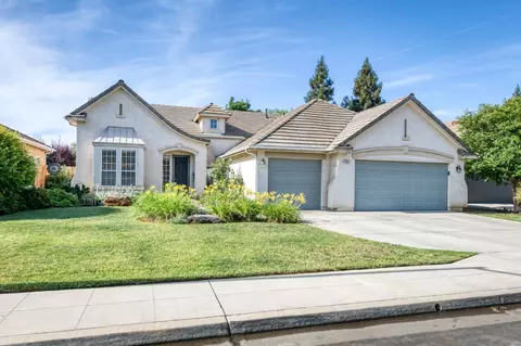 Exterior - 2644 Bellaire Ave, Clovis, CA 93611 photo 2 of 11