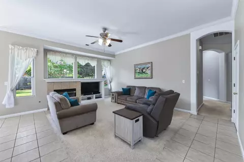 Living - 2644 Bellaire Ave, Clovis, CA 93611 photo 1 of 1