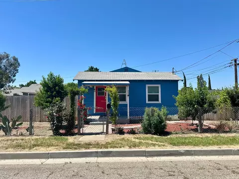 440 S 13th St, Chowchilla, CA 93610