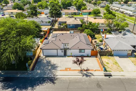 View/Area - 974 W Fairmont, Clovis, CA 93612 photo 1 of 7