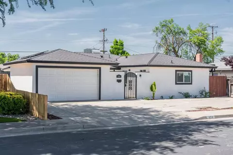 Exterior - 974 W Fairmont, Clovis, CA 93612 photo 2 of 3