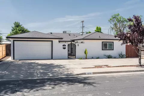 Exterior - 974 W Fairmont, Clovis, CA 93612 photo 3 of 3