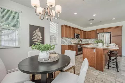 Dining - 3530 Luminary Way, Clovis, CA 93619 photo 1 of 1
