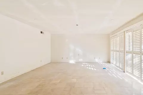 Living - 14721 E Tulare Ave, Sanger, CA 93657 photo 5 of 5