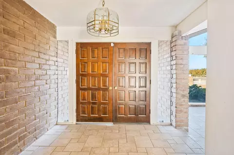 Entry Way - 14721 E Tulare Ave, Sanger, CA 93657 photo 1 of 1
