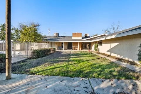Exterior - 14721 E Tulare Ave, Sanger, CA 93657 photo 4 of 9