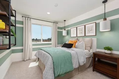 Bedroom - 1531 Woodhill Ln, Clovis, CA 93619 photo 1 of 7