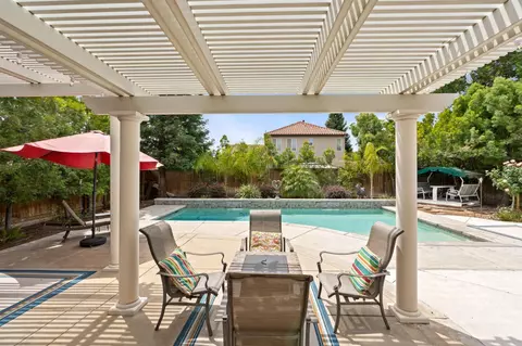 1812 N Graybark Ave, Clovis, CA 93619 photo 38