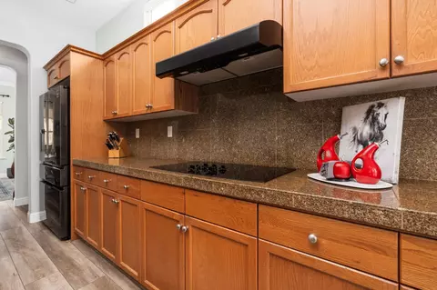 1812 N Graybark Ave, Clovis, CA 93619 photo 14