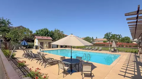 Exterior - 3352 Monterosa Ln, Clovis, CA 93619 photo 8 of 9