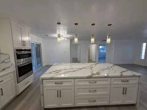 Kitchen - 36610 Kenneth Ave, Madera, CA 93636 photo 1 of 9