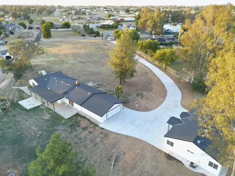 View/Area - 36610 Kenneth Ave, Madera, CA 93636 photo 2 of 3