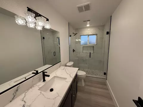Bath - 36610 Kenneth Ave, Madera, CA 93636 photo 2 of 3