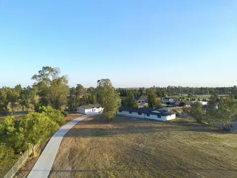 View/Area - 36610 Kenneth Ave, Madera, CA 93636 photo 3 of 3