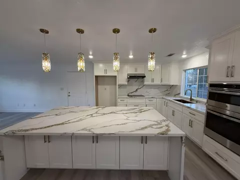 Kitchen - 36610 Kenneth Ave, Madera, CA 93636 photo 2 of 9