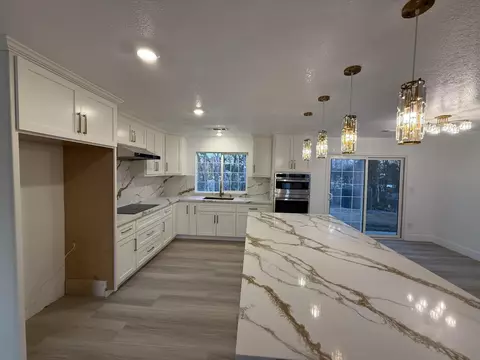 Kitchen - 36610 Kenneth Ave, Madera, CA 93636 photo 3 of 9