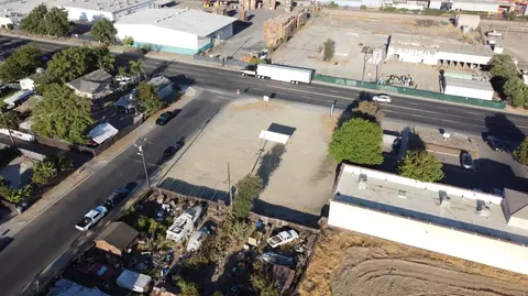 1407 Academy Ave, Sanger, CA 93657 photo 2