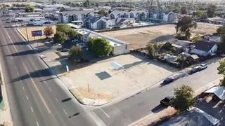 1407 Academy Ave, Sanger, CA 93657 photo 4