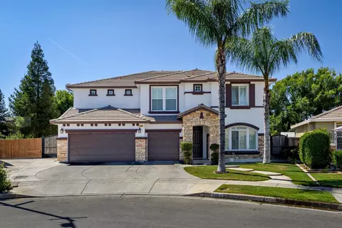 7263 E Redlands Ave, Fresno, CA 93737