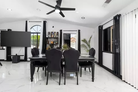 Dining - 1852 N Hollywood Dr, Reedley, CA 93654 photo 2 of 2