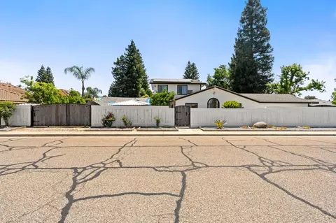 Exterior - 1852 N Hollywood Dr, Reedley, CA 93654 photo 6 of 6