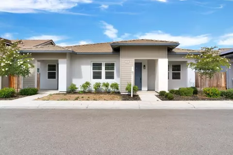 390 Traverse Dr S, Madera, CA 93636