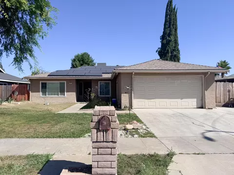 2801 Greenwood Dr, Madera, CA 93637